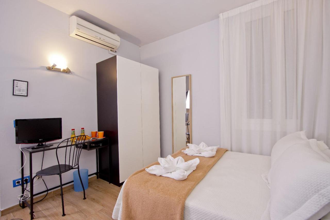 Barcelona City Hotel Ngoại thất bức ảnh